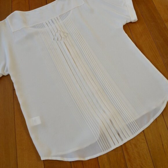 Trina Turk 100% Silk Top Blouse Pleated Women Size P - Picture 9 of 11